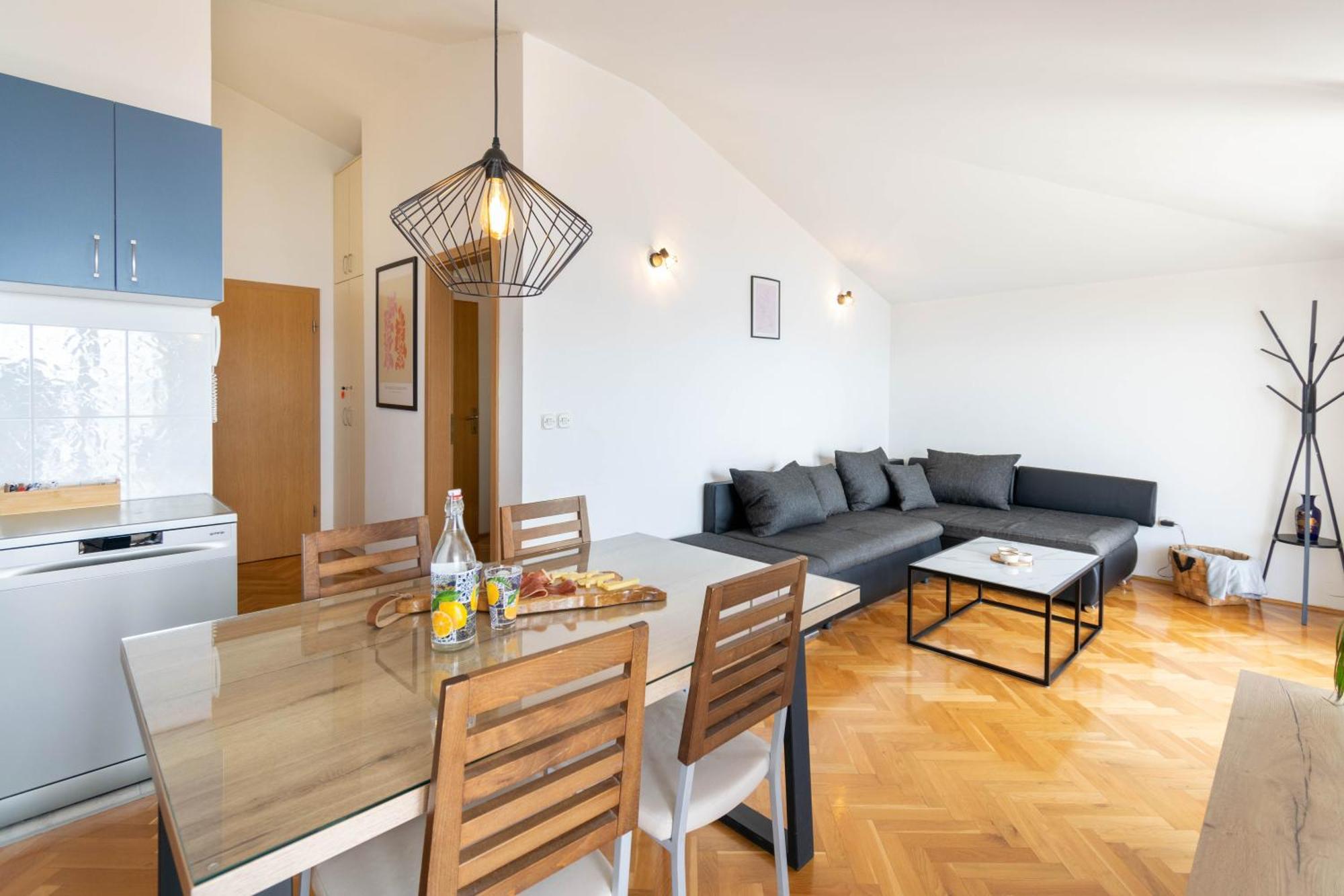 Appartement 30 M From Beach,makarska,marija Makarska