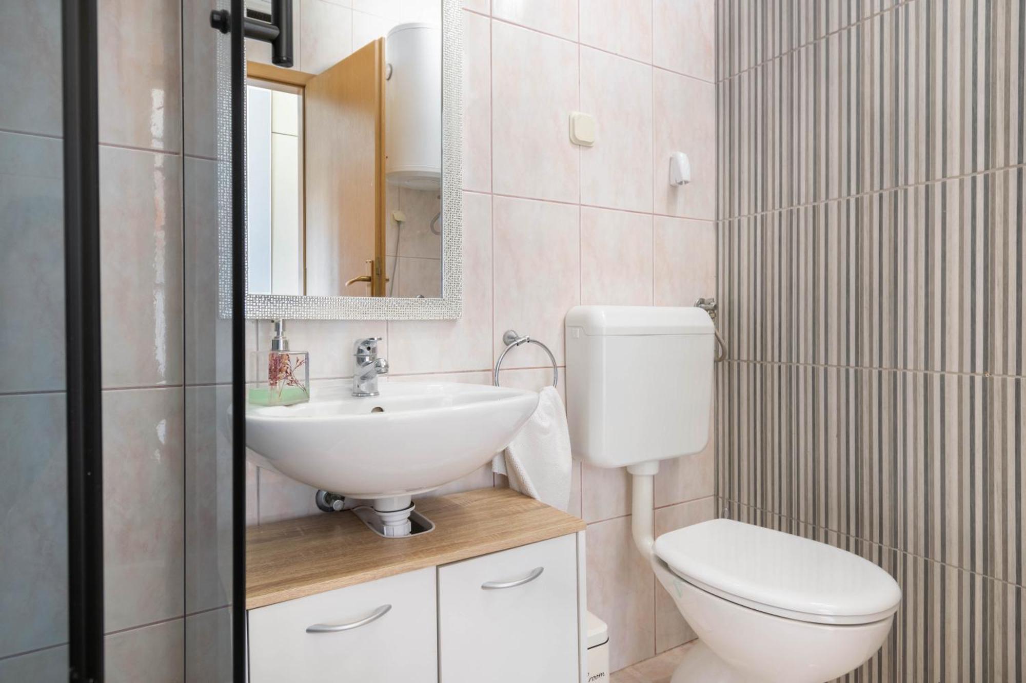 Appartement 30 M From Beach,makarska,marija