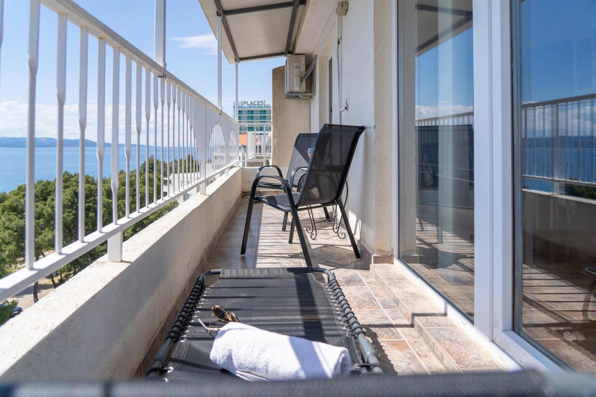 30 M From Beach,makarska,marija Makarska